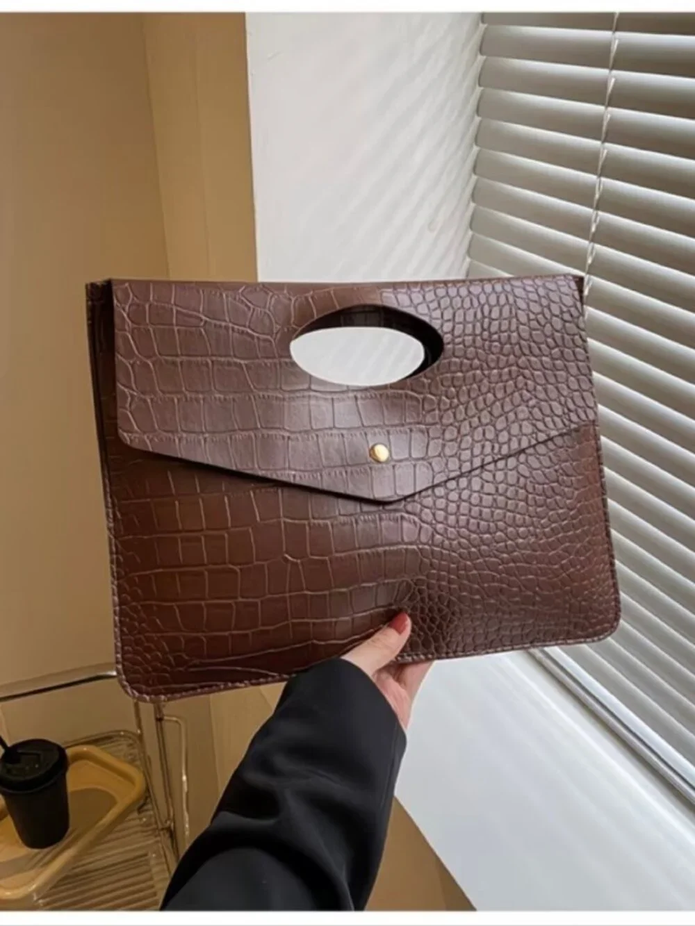 Retro Croc Embossed Envelope Clutch - Brown Faux Leather Tote Bag